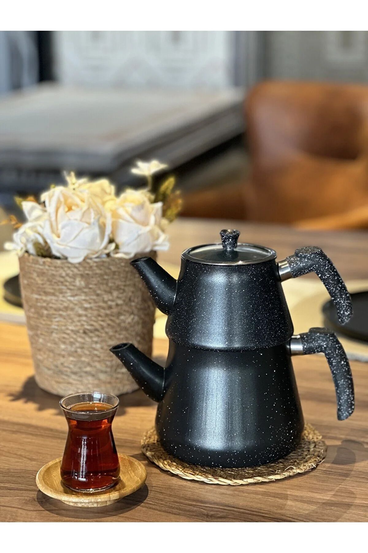 Granit Kaplama Piramit Cam Kapaklı Çaydanlık (Siyah)