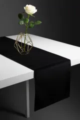 Siyah Şık Masa Runnerı 50x150 cm – Modern ve Zarif Masa Örtüsü